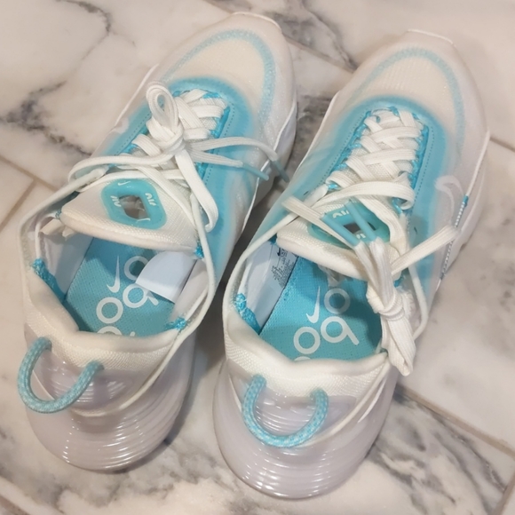 Nike Women's Air Max 2090 - Picture 5 of 7